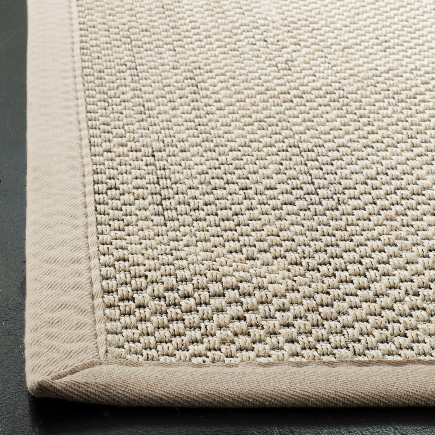 Tapis en jonc de mer Consuelo en fibres naturelles SAFAVIEH