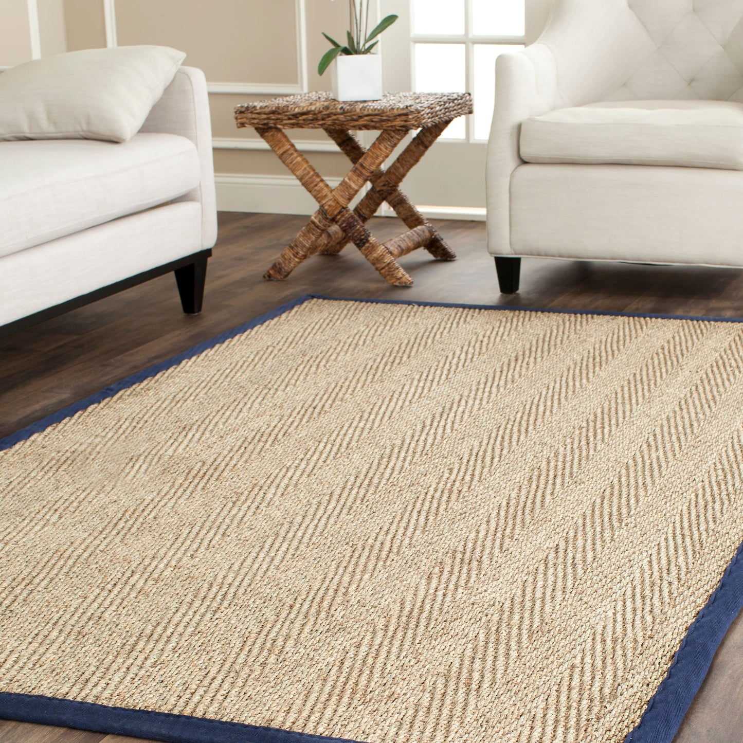 Tapis Trilby en fibres naturelles SAFAVIEH à chevrons en jonc de mer