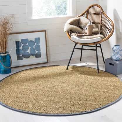 Tapis Trilby en fibres naturelles SAFAVIEH à chevrons en jonc de mer