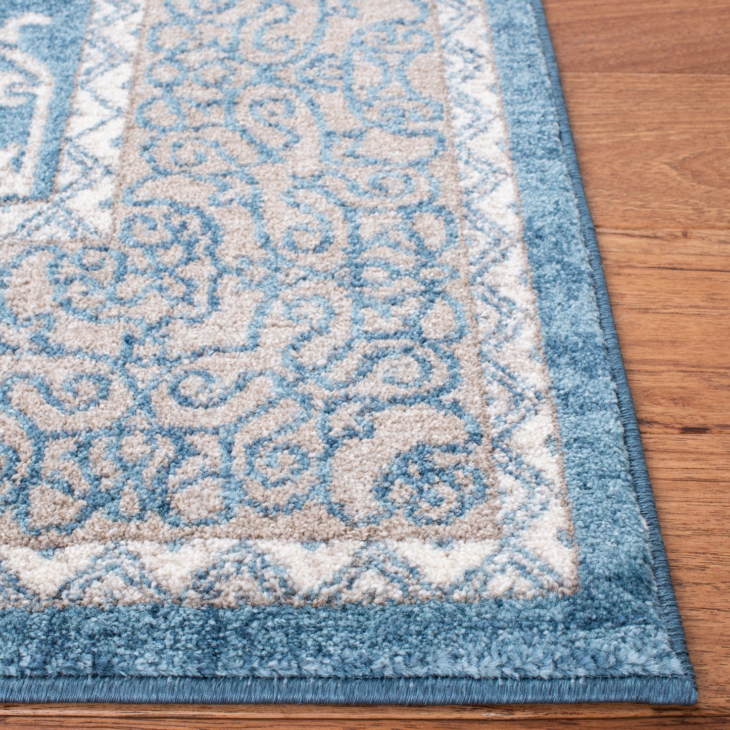 Tapis médaillon oriental vintage SAFAVIEH Sofia Glenna