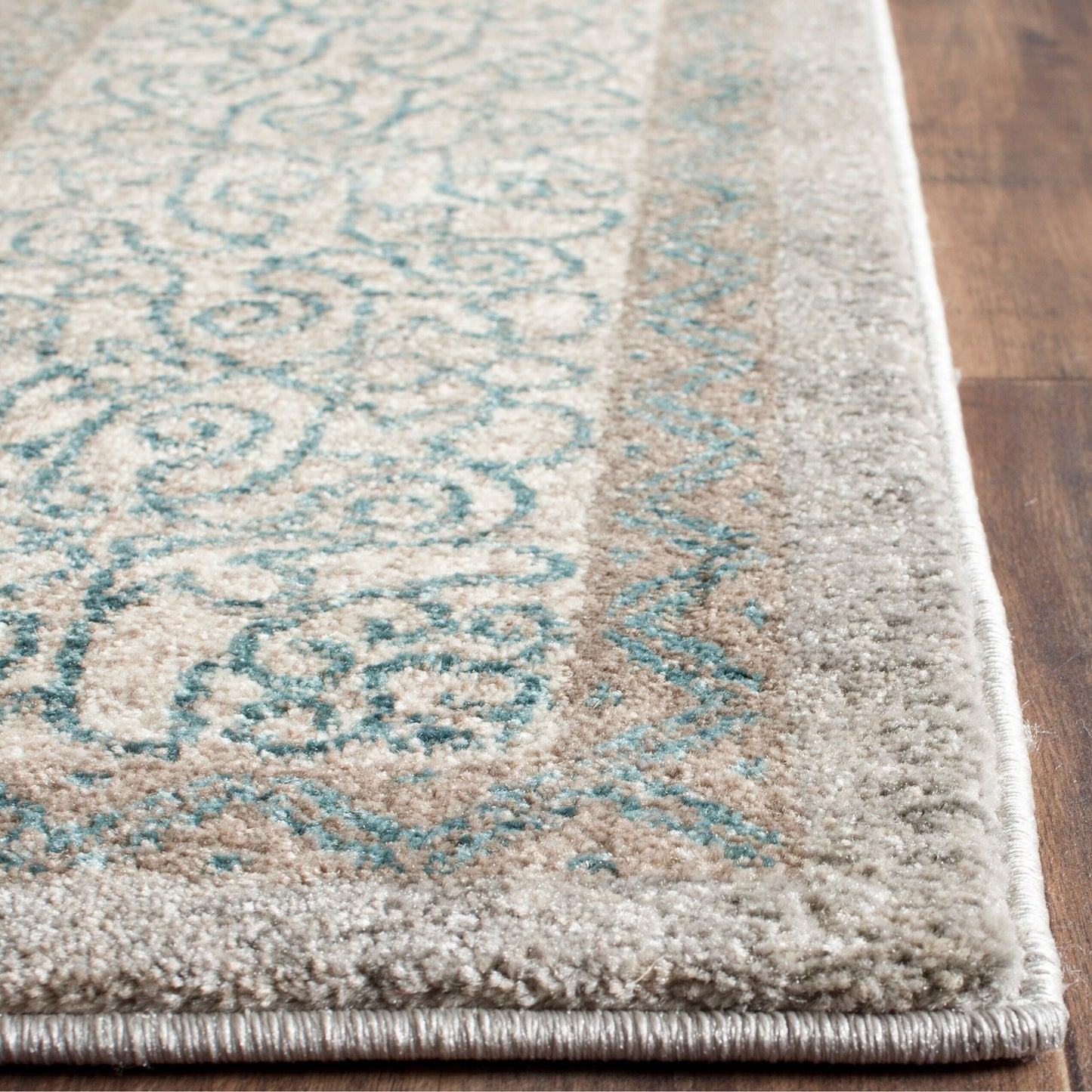 Tapis médaillon oriental vintage SAFAVIEH Sofia Glenna