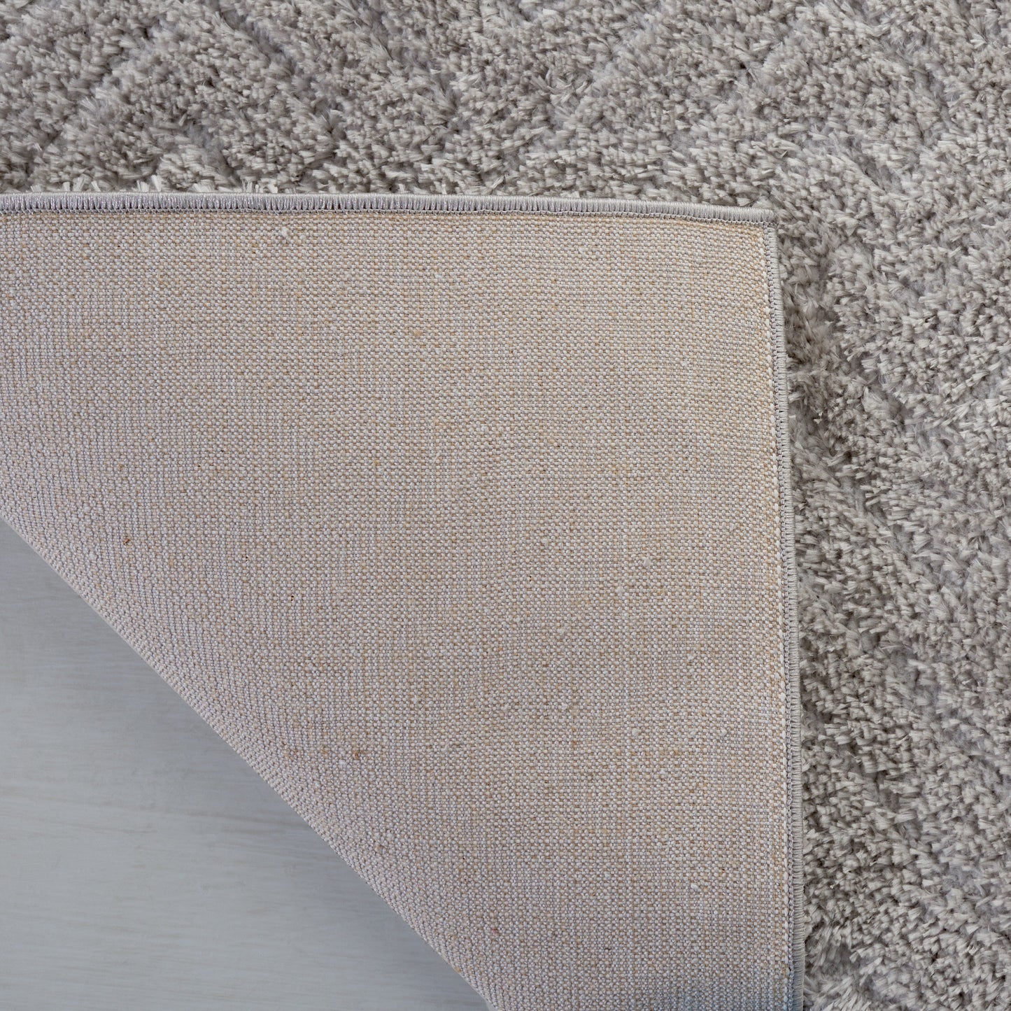 Tapis géométrique SAFAVIEH Tahoe Shag Lisjana de 1,2 pouce d'épaisseur