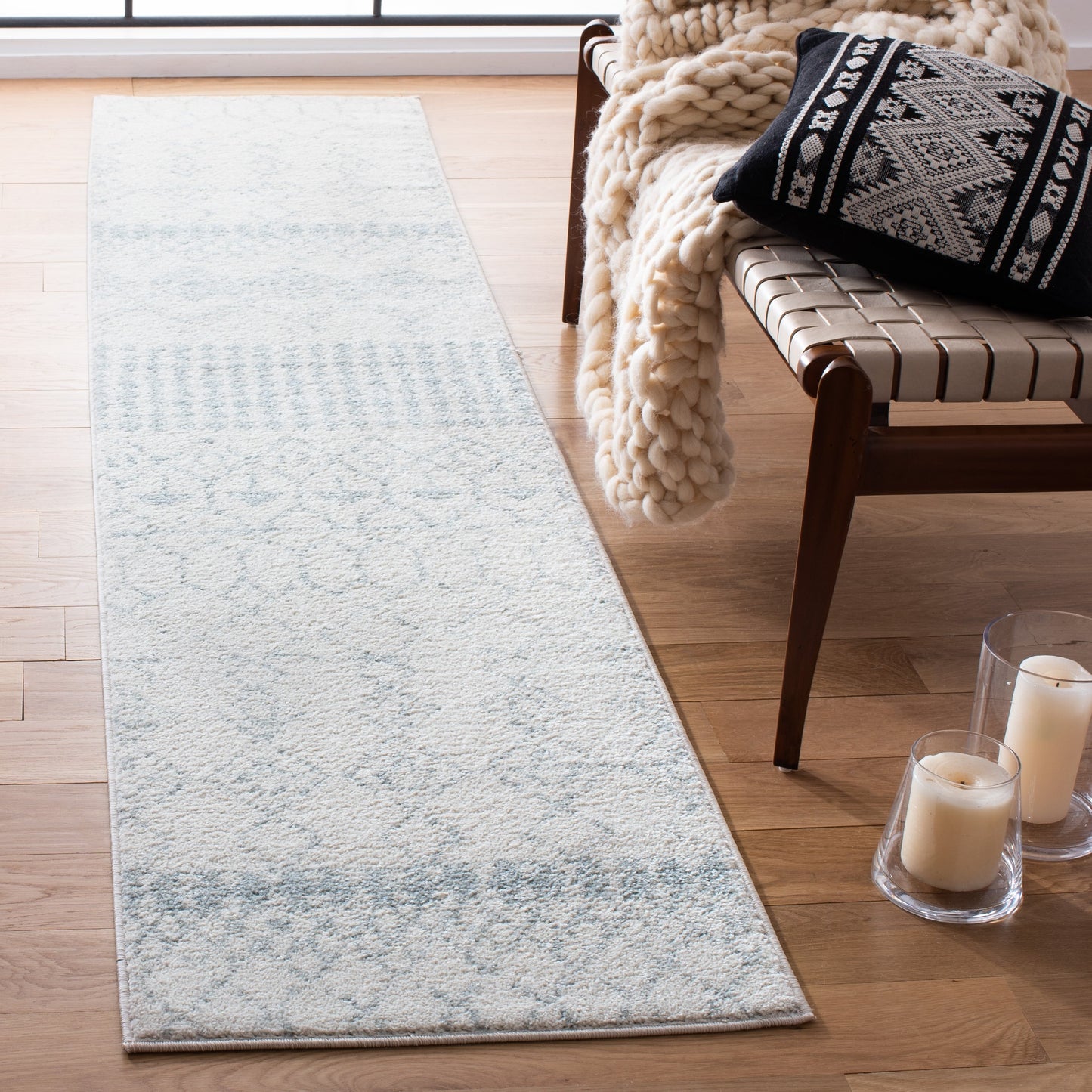 Tapis tribal bohème marocain rustique SAFAVIEH Tulum Ethelyn