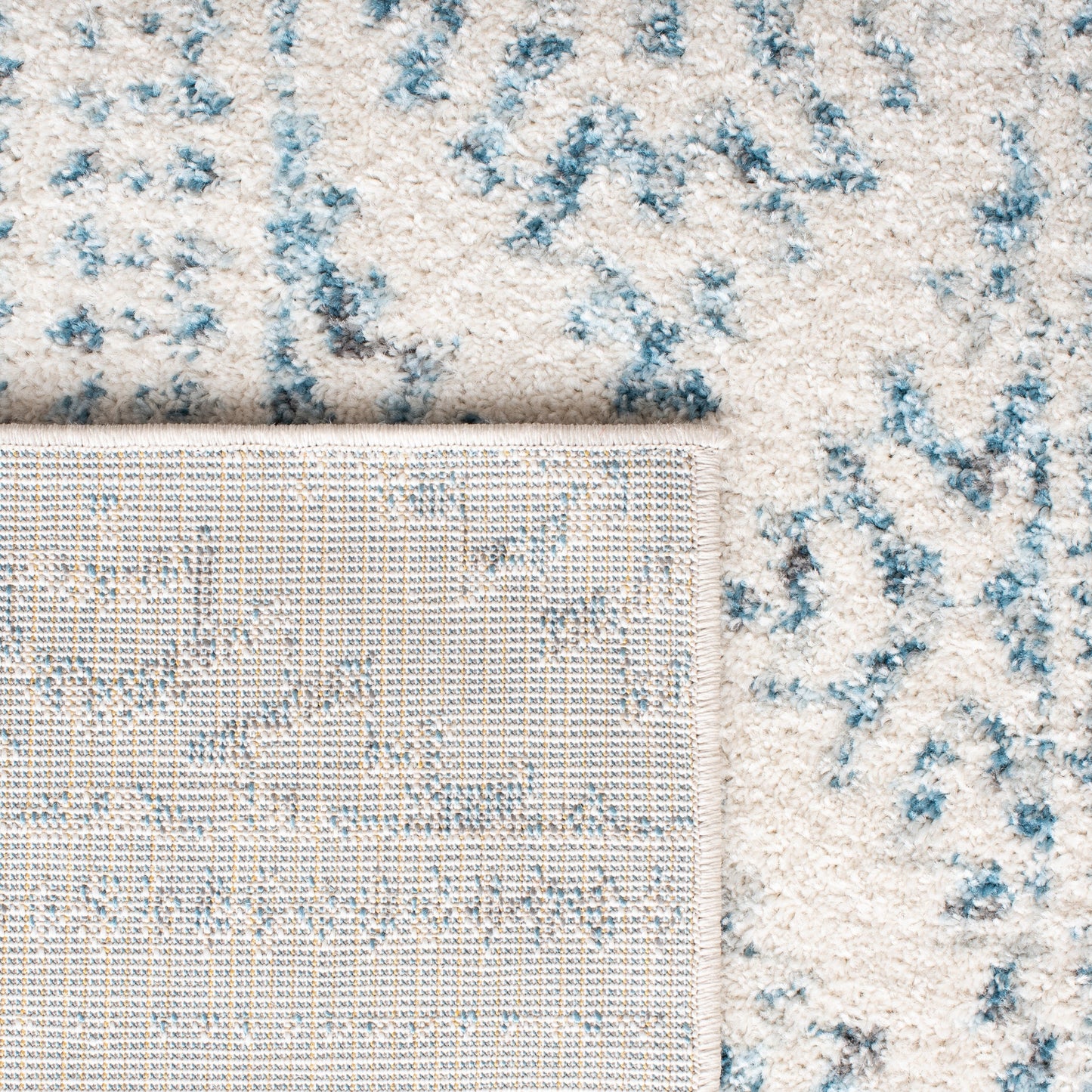 Tapis marocain bohème chic SAFAVIEH Tulum Vetuta