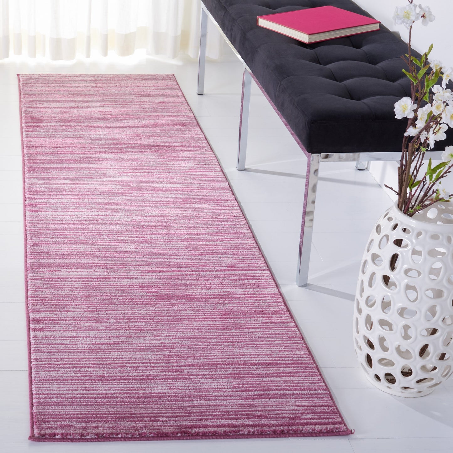 Tapis moderne SAFAVIEH Vision Sunanda aux tons ombrés.