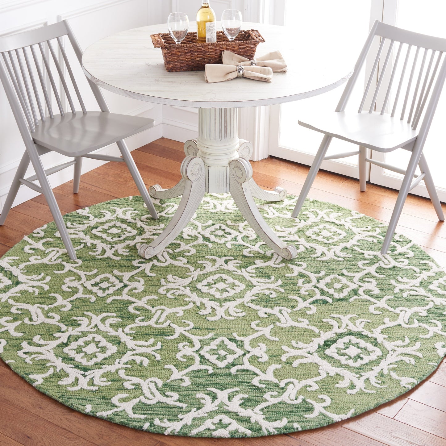 SAFAVIEH, Tapis en laine floral moderne Vesela fait main