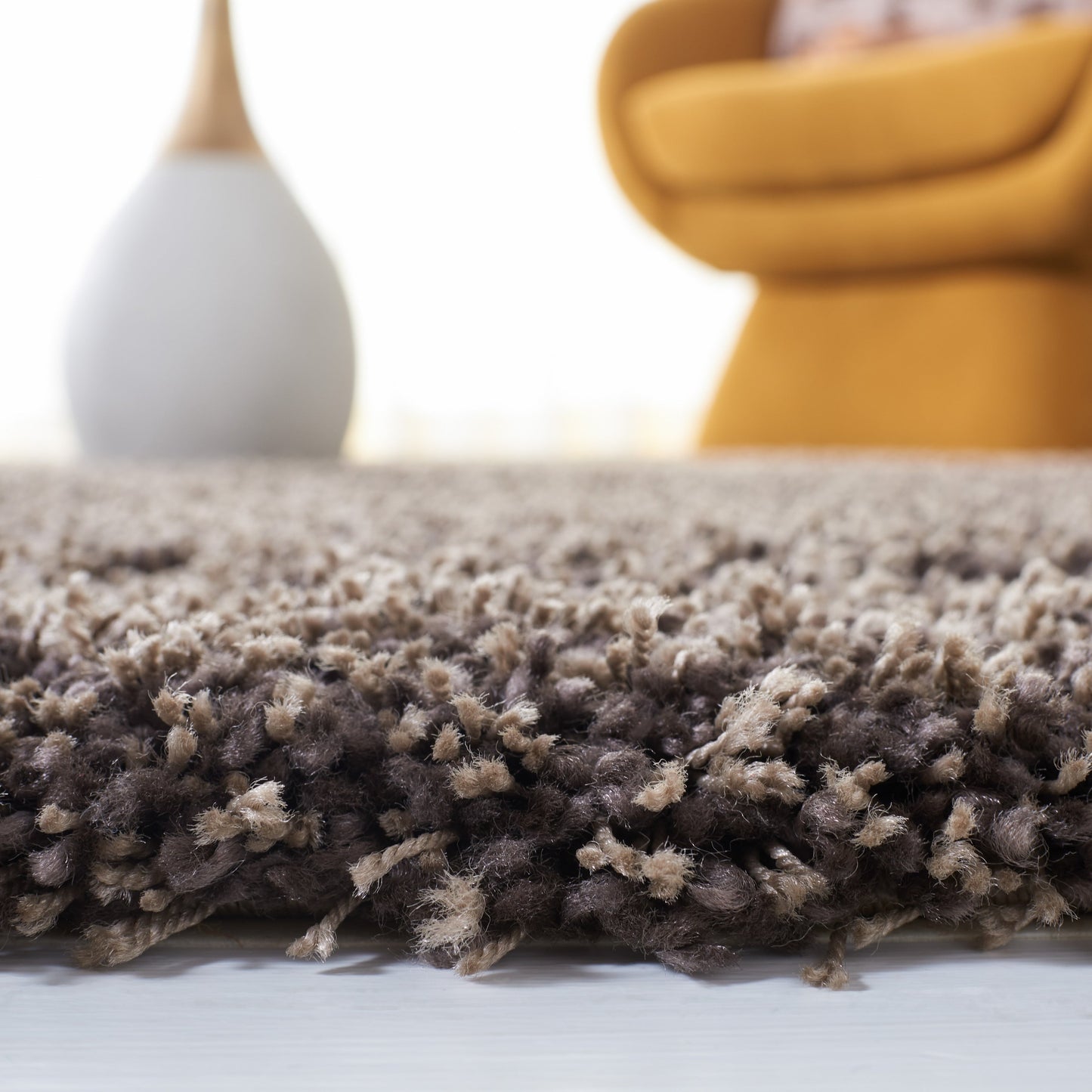 SAFAVIEH, Tapis Santa Monica Mahalia Shag de 2 pouces d'épaisseur