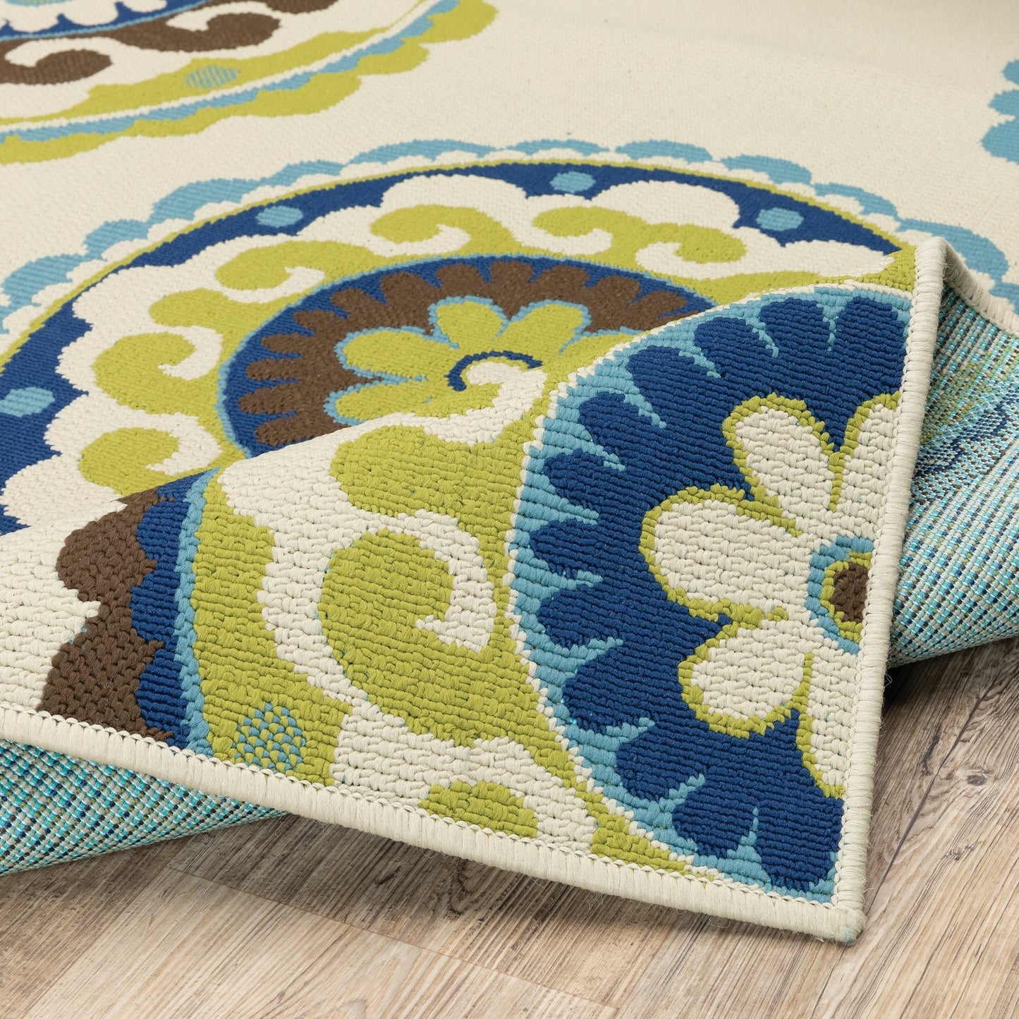 Tapis d'intérieur/extérieur à médaillons floraux Vista Home Catalina--