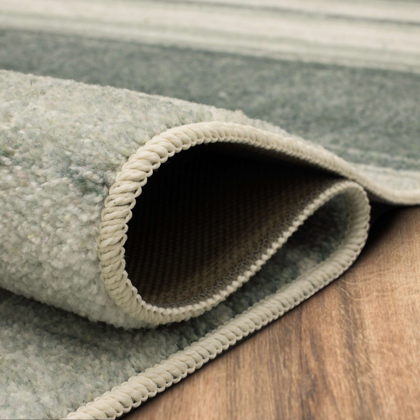 Tapis bohème rayé multicolore Sultan Nomad Curated