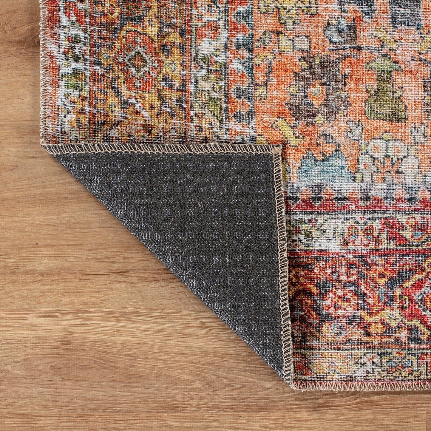 Tapis antidérapant lavable en machine, style transitionnel et vieilli, de la World Rug Gallery